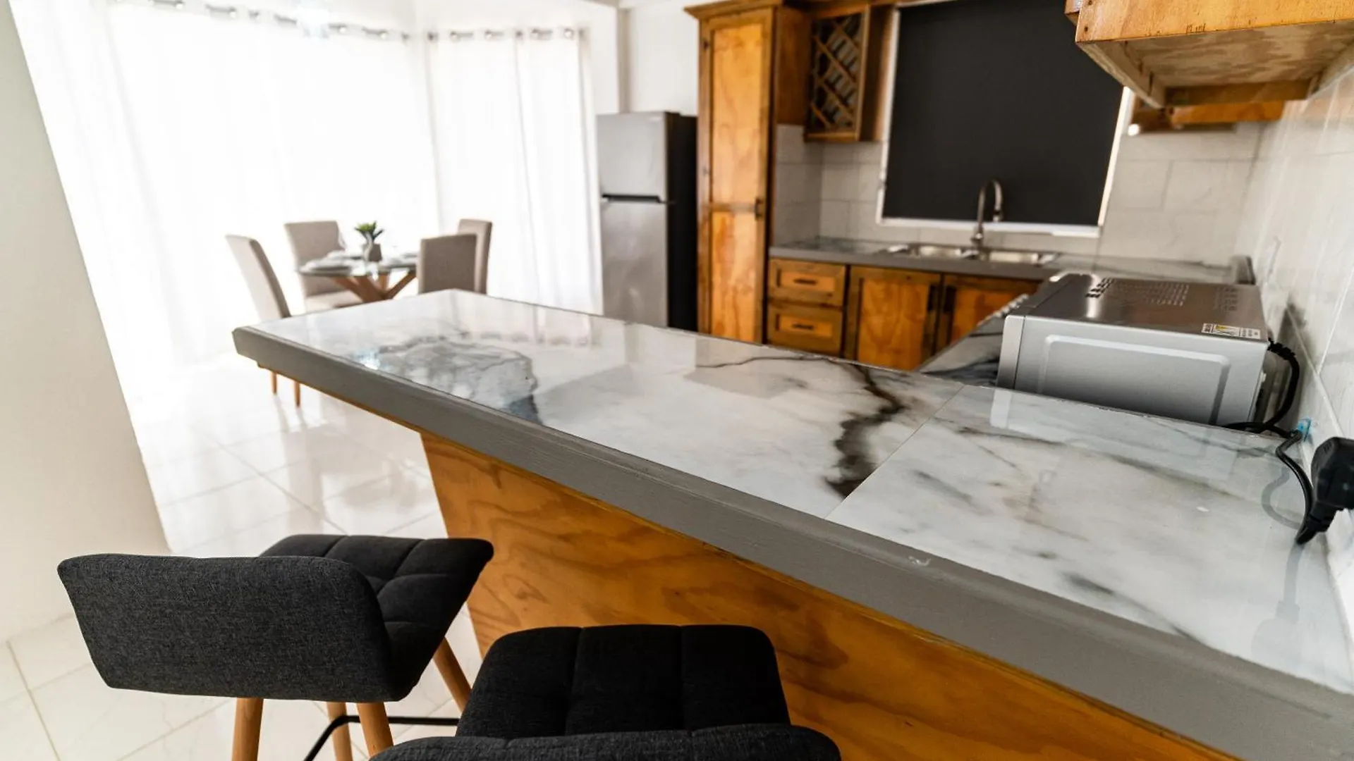 Union Luxuries Daire Castries
