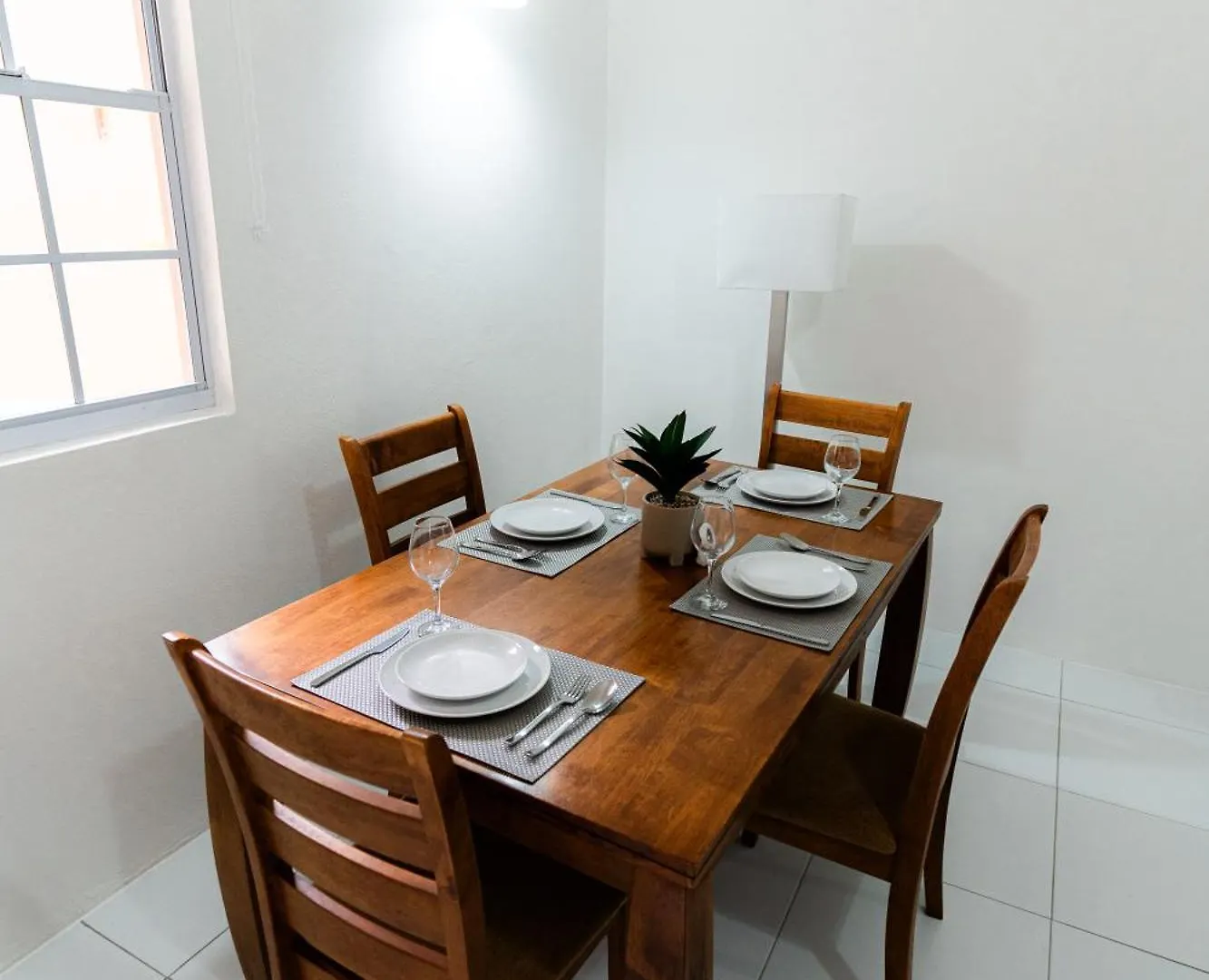 Union Luxuries Daire Castries